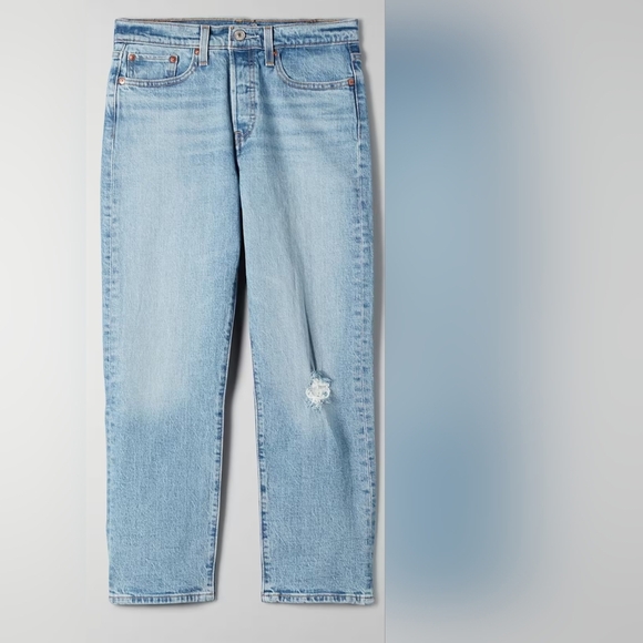 LEVI'S Wedgie Straight Jeans Pants Women Size 26x26 Light Blue Distressed Crop - Picture 14 of 14